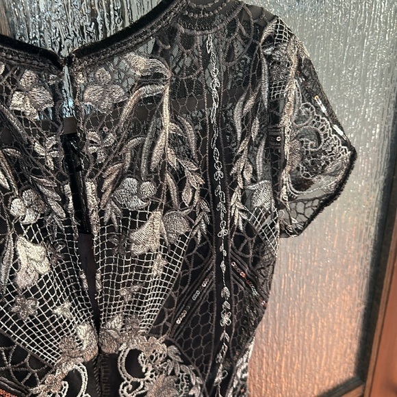 Marchesa Notte Silver Embroidered Gown size 8. - Picture 16 of 17